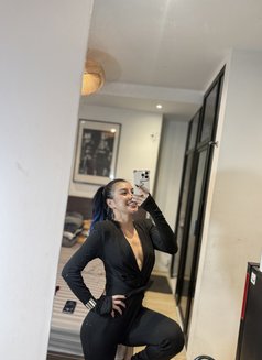 Giana - puta in Dubai Photo 7 of 14