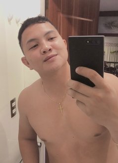 Miu Rave Male Escort - Male escort in Manila Photo 3 of 4