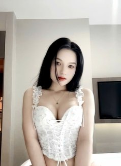 Miu *** Sexy Love ** New* Singapore ** - escort in Singapore Photo 8 of 12