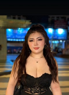 Miu - escort in Bangkok Photo 2 of 3