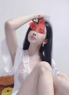 Miumiu19xxxx - Dominadora transexual in Kuala Lumpur Photo 3 of 3