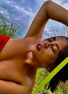 Mix MCQUEEN Best girlfriend experience - Acompañantes transexual in Manila Photo 15 of 21