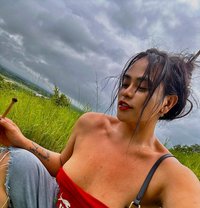 Mix MCQUEEN Best girlfriend experience - Acompañantes transexual in Dubai