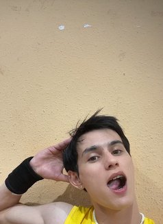 Mixed 🇦🇺/ 🇵🇭 - Male escort in Riyadh Photo 8 of 11