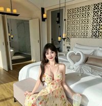 Daisy - escort in Shanghai