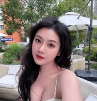 Daisy - escort in Shanghai Photo 4 of 4