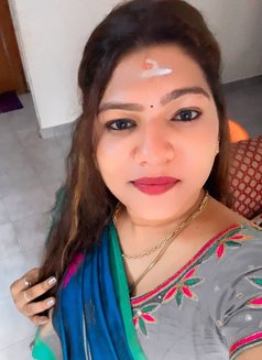 Miya Dolly - Transsexual dominatrix in Chennai Photo 3 of 6