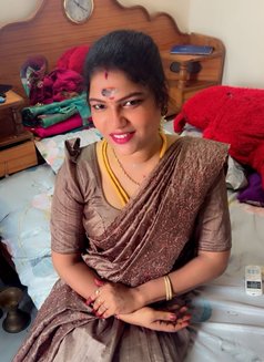 Miya Dolly - Transsexual dominatrix in Chennai Photo 5 of 6