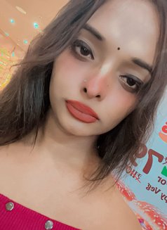 Miya - Transsexual escort in New Delhi Photo 4 of 8