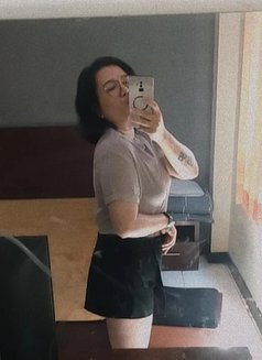 Miya - escort in Jakarta Photo 3 of 7