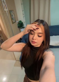 Miyah Sweet - puta in Manila Photo 3 of 4
