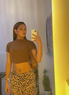 Miyazaki - Transsexual escort in Manila Photo 8 of 12