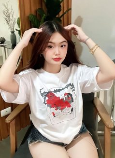 Miyuki - escort in Manila Photo 4 of 8