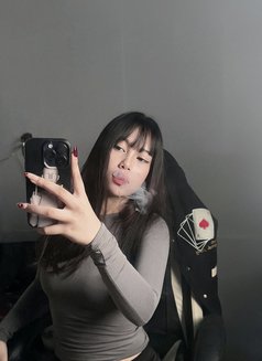 Miyuki - escort in Manila Photo 2 of 4