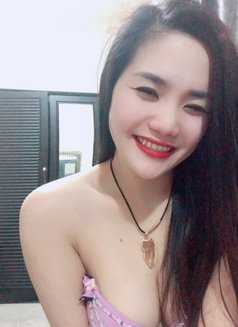 Mizulee - puta in Singapore Photo 7 of 7