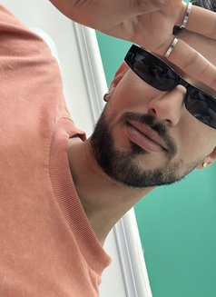 mjm - Male escort in Cairo Photo 3 of 5