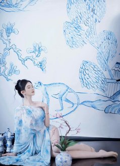 yi han - puta in Bangkok Photo 2 of 11