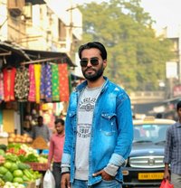 Mkdmannu - Male escort in Surat