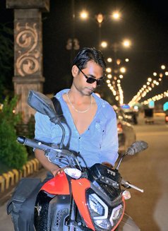 Mkdmannu - Acompañantes masculino in Surat Photo 6 of 6