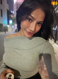 MKTH - Transsexual escort in Tokyo Photo 2 of 3