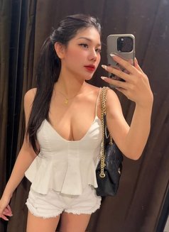 Mlinh - escort in Doha Photo 1 of 5