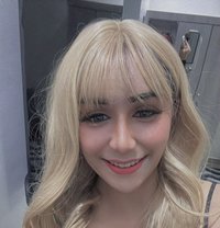 Avalible - Transsexual escort in Jeddah Photo 2 of 4