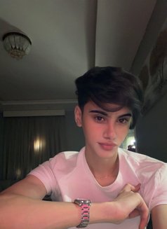 Mmtwink - Male escort in Jeddah Photo 3 of 6