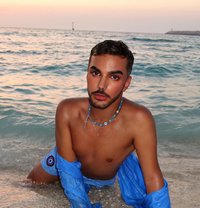 MN THE DOLL - Male escort in Dubai Photo 1 of 4