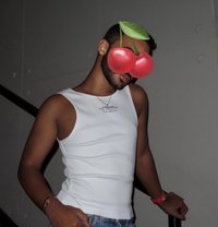 Mnn - Acompañantes masculino in Dubai