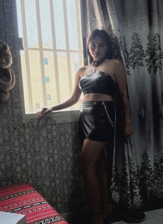 the Guide to getting pussy - puta in Dubai Photo 8 of 15