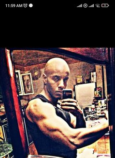 Mode - Male escort in Dubai Photo 4 of 4