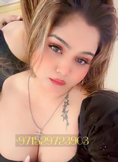Model Akruti - puta in Dubai Photo 1 of 5