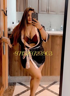 Model Akruti - puta in Dubai Photo 5 of 5