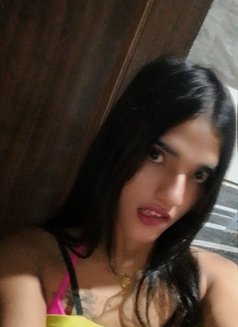 Model Aliza - Transsexual escort in Gurgaon Photo 4 of 7