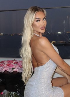 Model Blonde Luxury Vip Gfe - escort in Dubai Photo 8 of 20