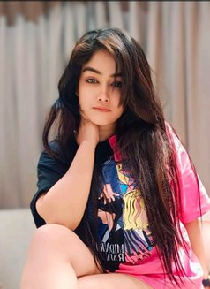 Model Escort Service in Lucknow - puta in Lucknow Photo 4 of 5