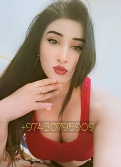 Model Hoor - escort in Doha Photo 4 of 5