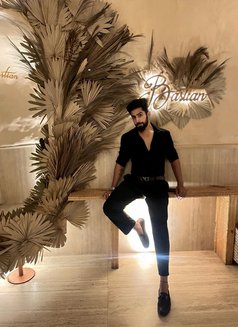 Model Kabir - Male escort in Pune Photo 7 of 7