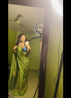 Model Maina - Transsexual escort in Hyderabad Photo 8 of 8