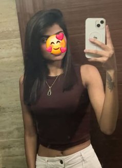 Nidhi - Model & Independent Escort 🥰 - escort in New Delhi Photo 4 of 8
