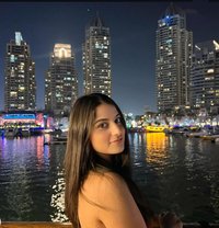 Model Payel - puta in Doha