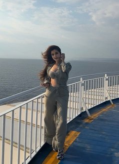 Model Pooja - escort in Doha Photo 4 of 5