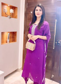 Model Pooja - escort in Doha Photo 9 of 15