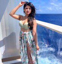 Model Pooja - escort in Doha Photo 13 of 15