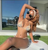 Model Queen and Squirt - escort in Shanghai