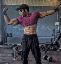 Model Sahil - Male escort in Delft