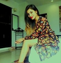 Direct Whatsapp Model Simran Khanna - puta in Bangalore