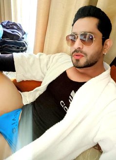 Modelhere - Male escort in Mumbai Photo 1 of 3