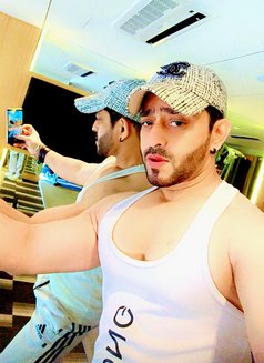 Modelhere - Male escort in Mumbai Photo 3 of 3