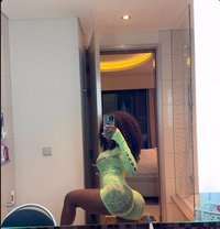 Moderate - escort in Beirut